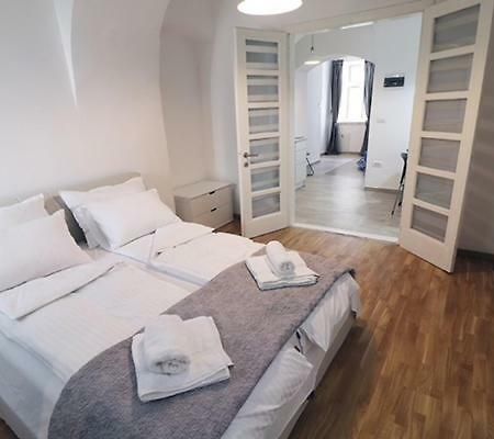 Apartman Tina نوفي ساد المظهر الخارجي الصورة