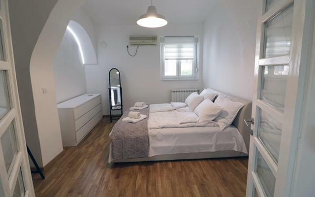 Apartman Tina نوفي ساد المظهر الخارجي الصورة