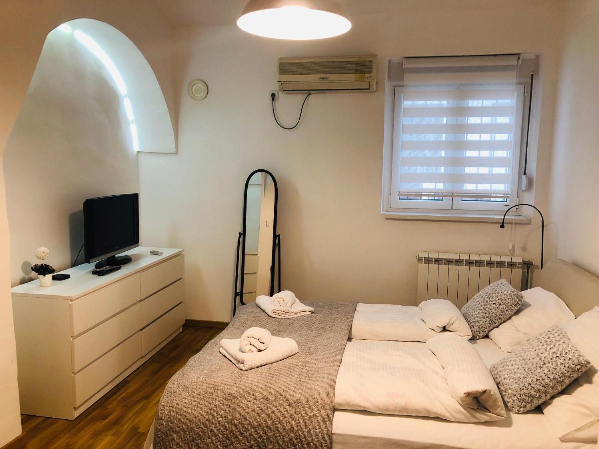 Apartman Tina نوفي ساد المظهر الخارجي الصورة